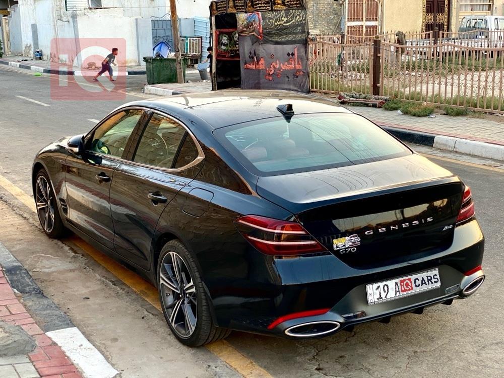 جنسس G70